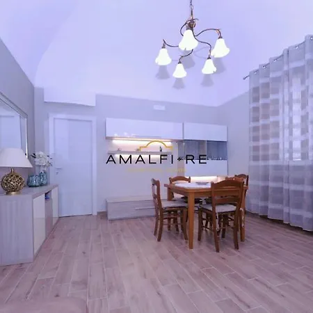 Due Deliziosi Per 8 Persone Centro Di Амальфи